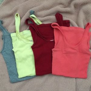 Like new Hollister tanks